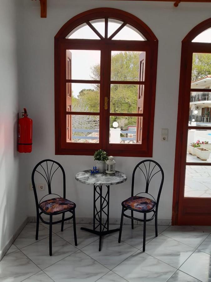 Ágios Konstantínos Iro Hotel Samos מראה חיצוני תמונה