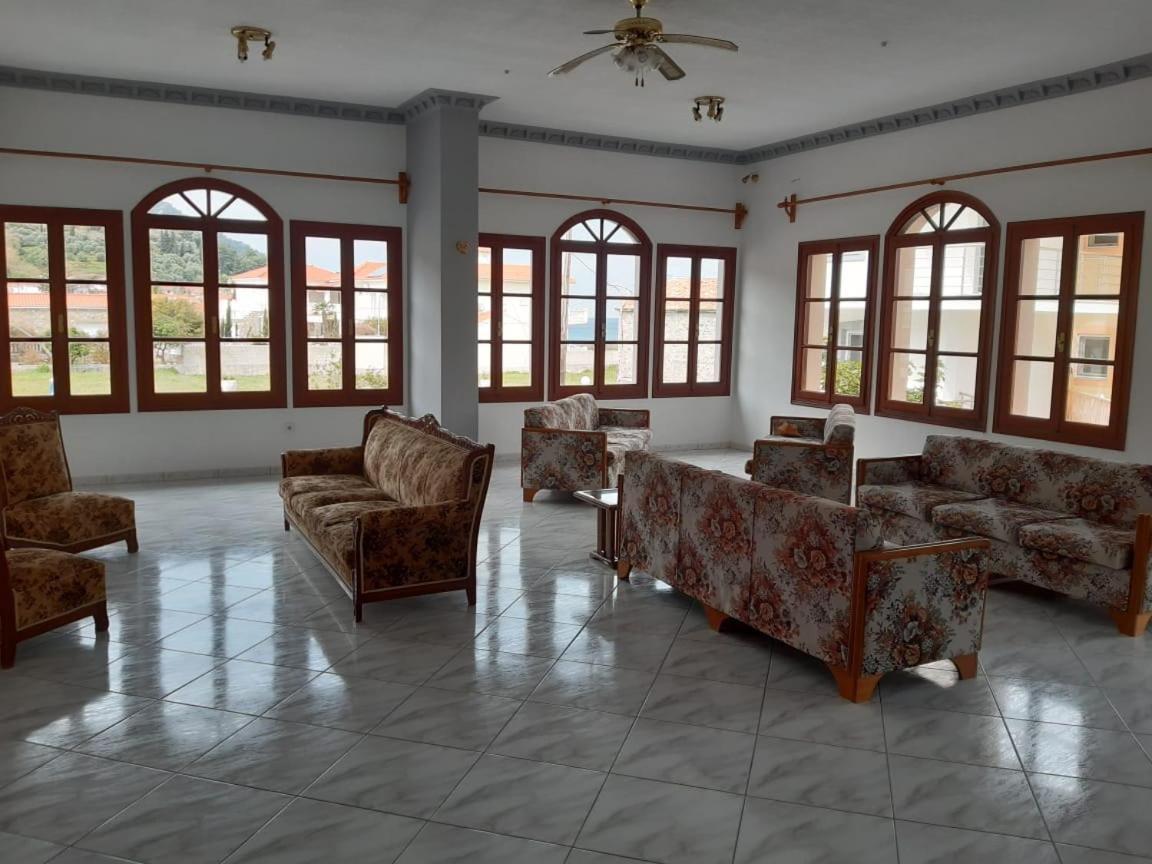 Ágios Konstantínos Iro Hotel Samos מראה חיצוני תמונה