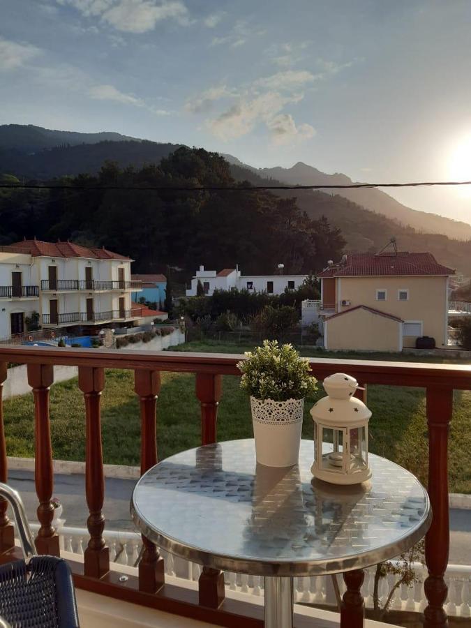 Ágios Konstantínos Iro Hotel Samos מראה חיצוני תמונה